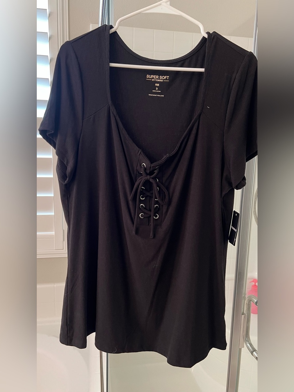 NWT Torrid Super Soft Rib Lace Up V-Neck Black Top Size 3 3X 22-24
